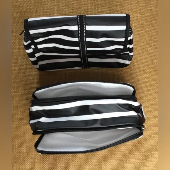 Scout 2-Piece Set 3-way Makeup Pouch And Burrito Hanging Toiletry Bag - B125 - Picture 9 of 10